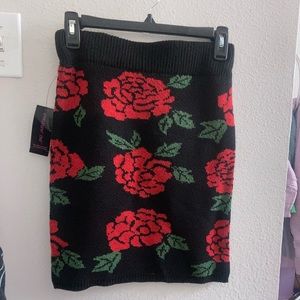 Material Girl Roses knitted skirt small